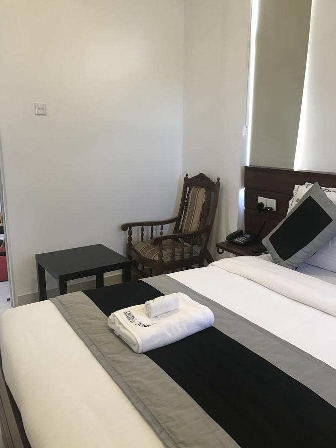 Impala City Hotel And Hostel Kandy 50 Exterior foto