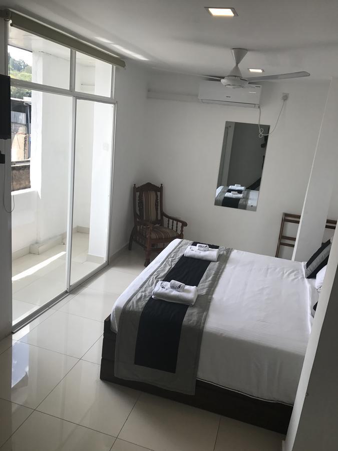 Impala City Hotel And Hostel Kandy 50 Exterior foto